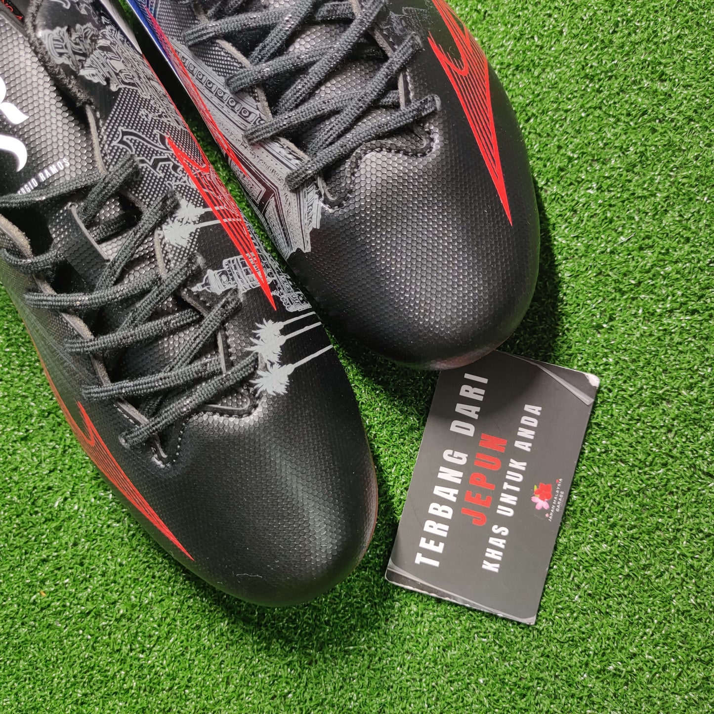 Mizuno Alpha Select(Sergio Ramos Edition)