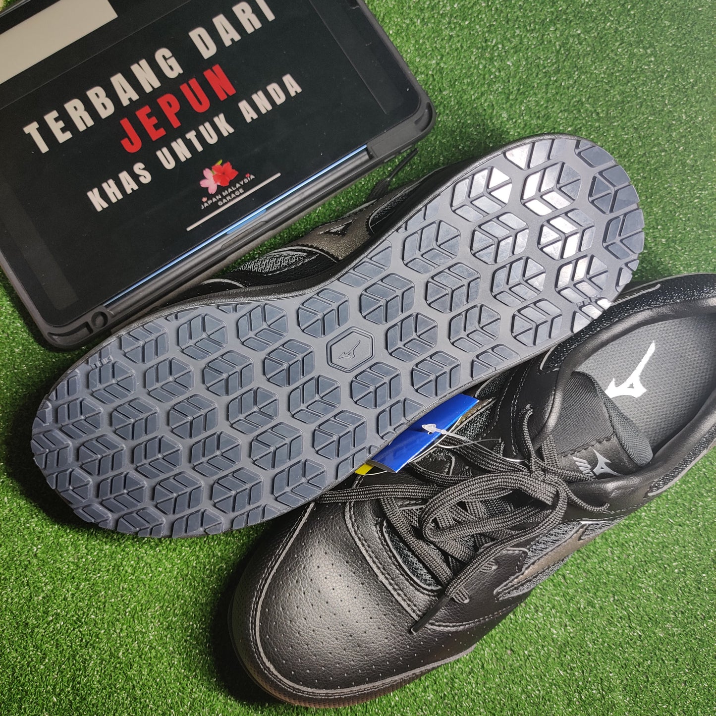 Mizuno Almighty LS2