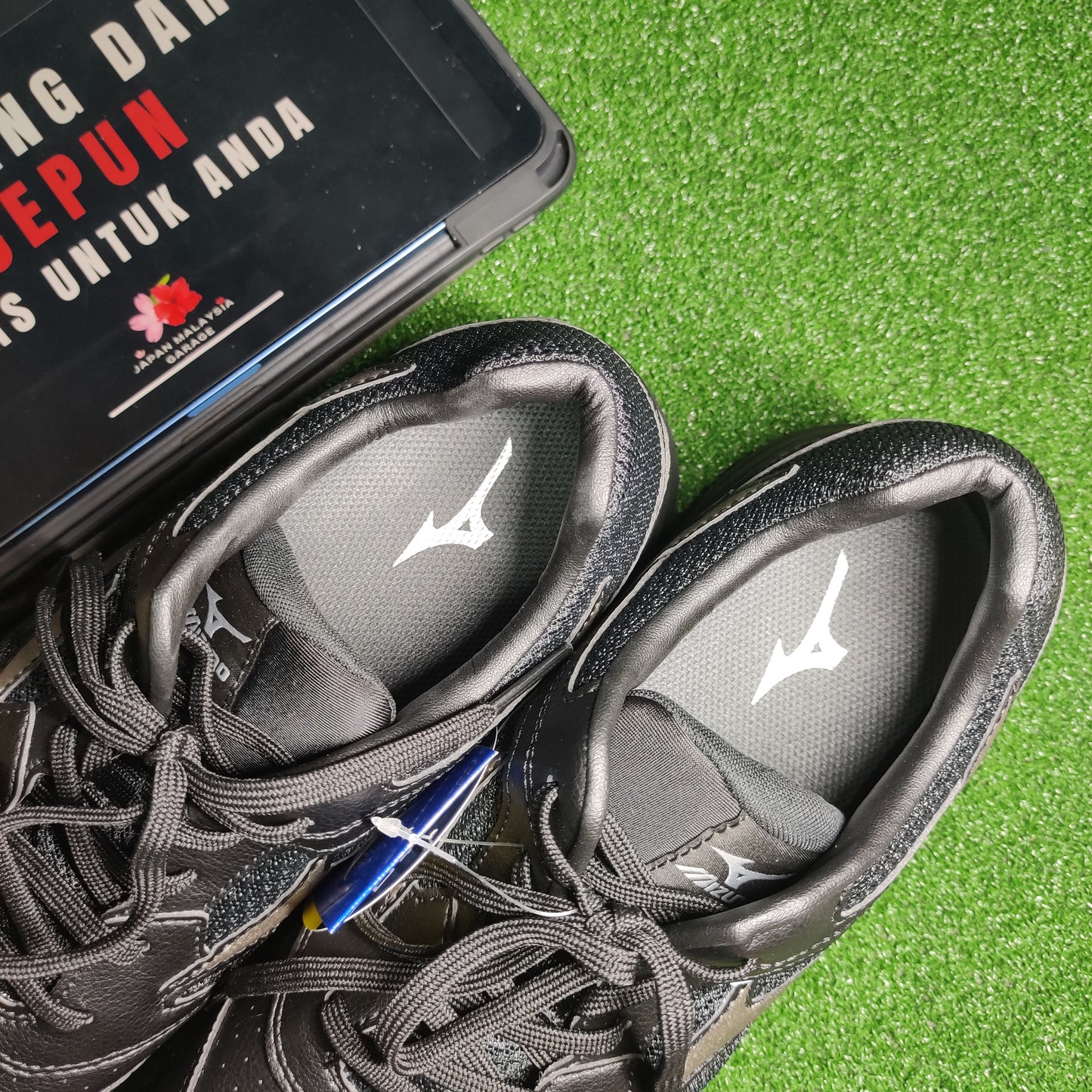Mizuno Almighty LS2