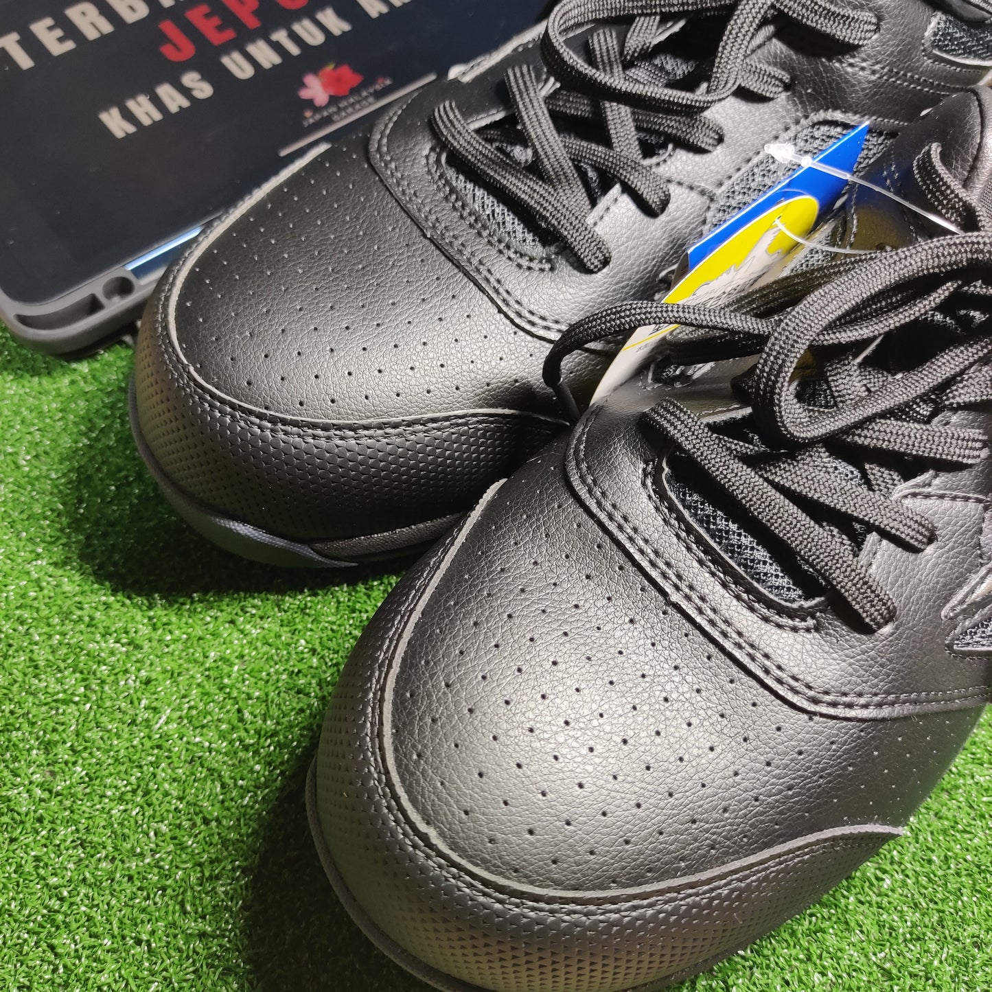 Mizuno Almighty LS2