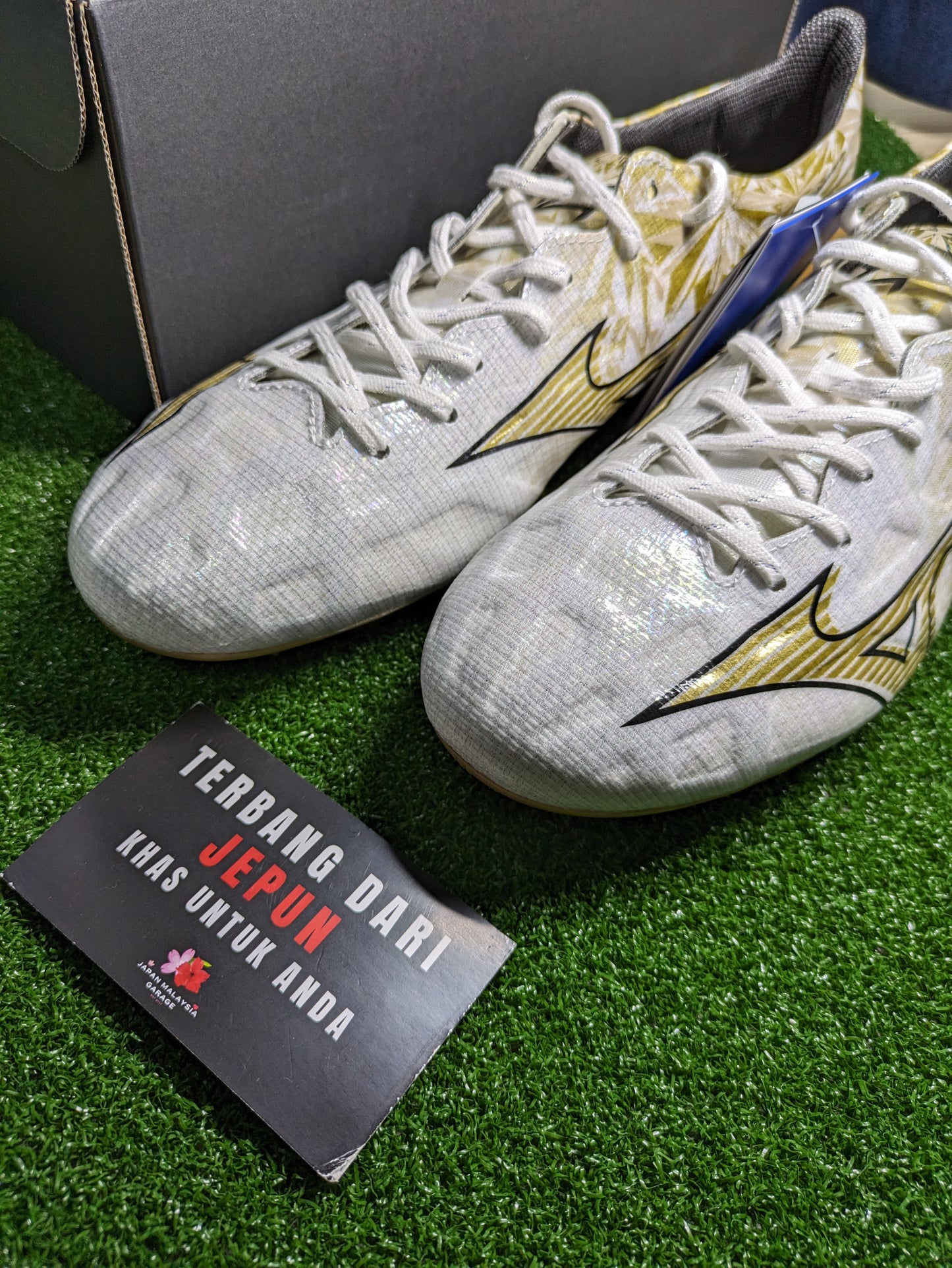 Mizuno Alpha Japan(Prism Gold)