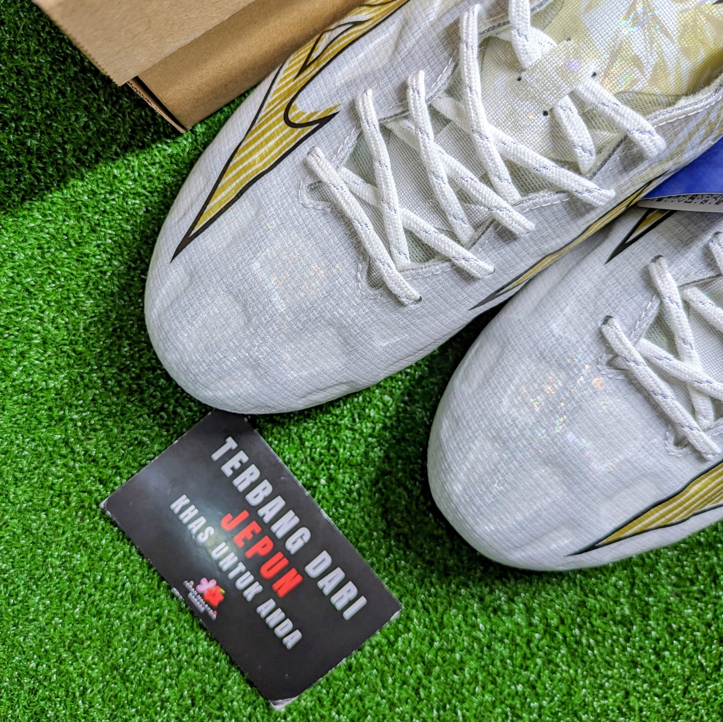 Mizuno Alpha Elite(Prism Gold)