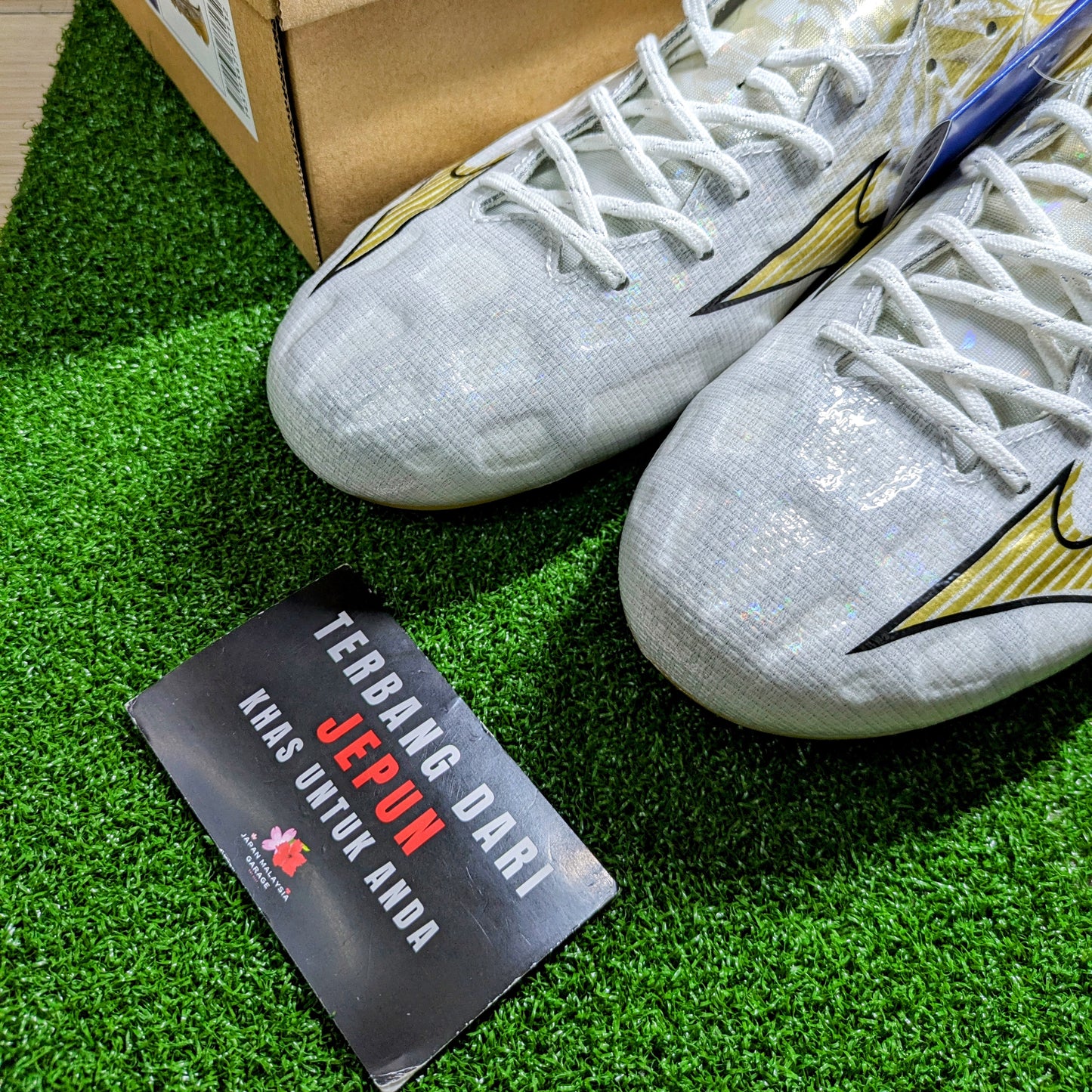 Mizuno Alpha Elite(Prism Gold)