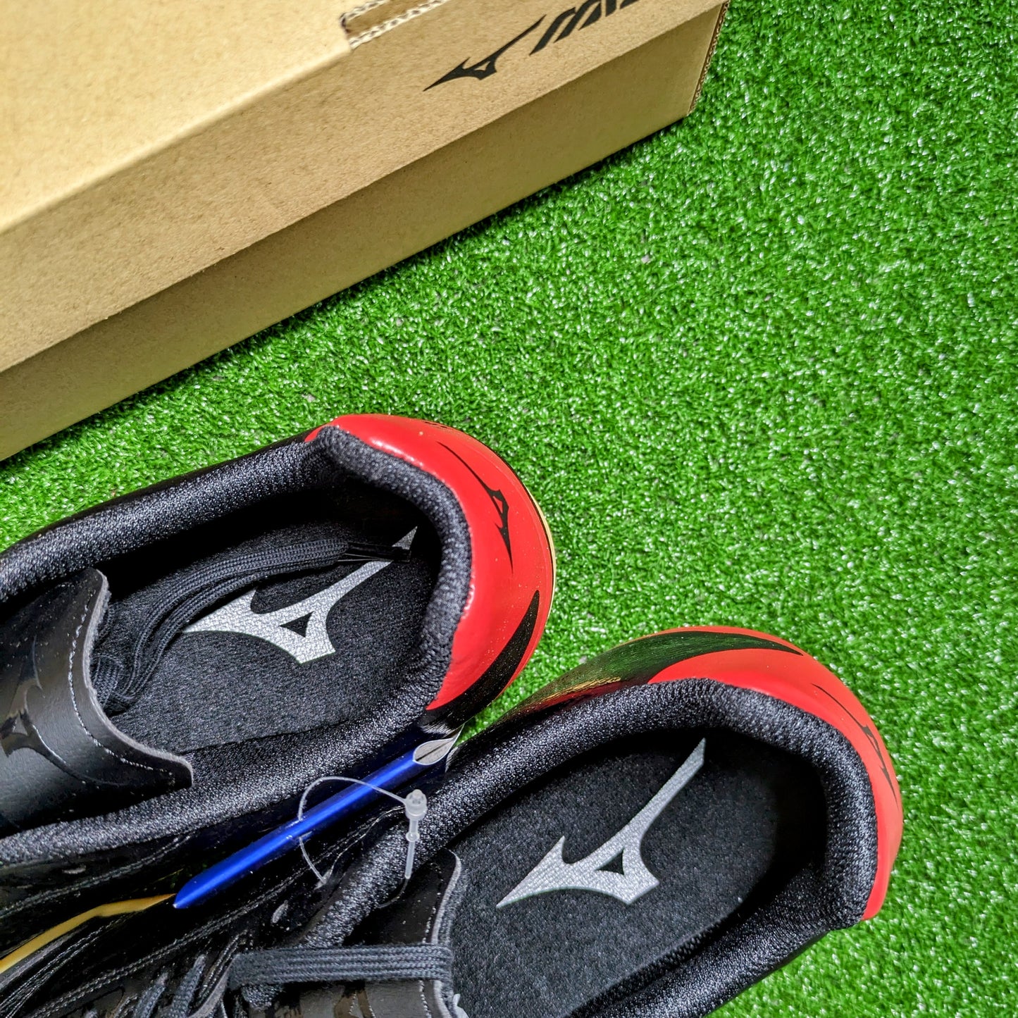 Mizuno Monarcida Neo Sala Select IN(Black/Red)
